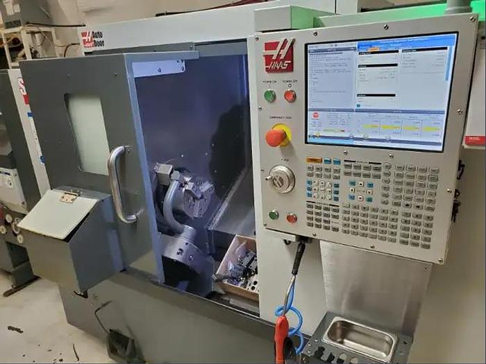 Used 2020 HAAS ST-15 CNC Turning Center With Tailstock / Parts Catcher / Tool Pre-Setter / Barfeeder