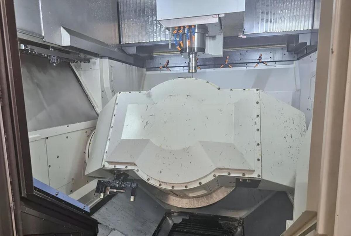 Used 2020 DOOSAN DVF 8000T Vertical Machining Center ***LIKE NEW LOW HOURS***