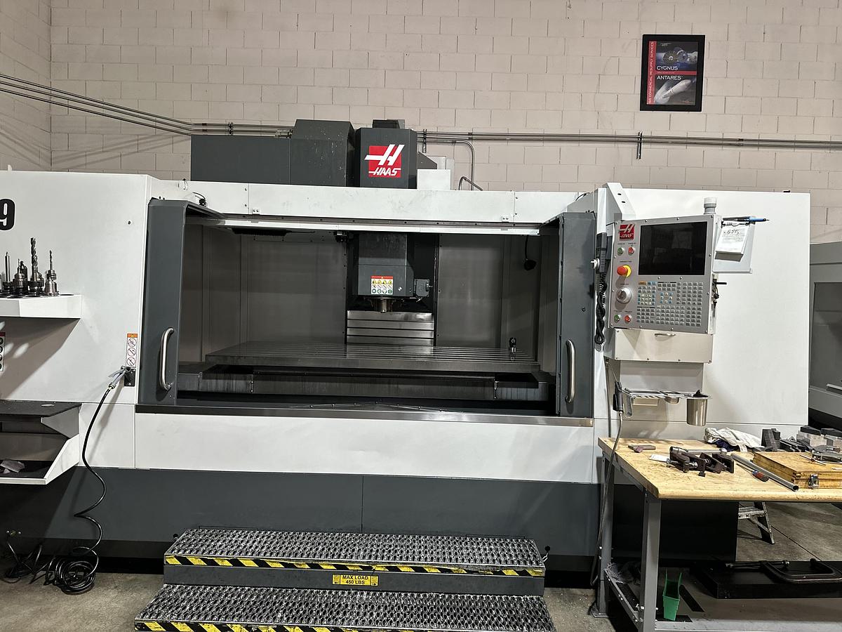 Used 2021 HAAS VF-9/40 Vertical Machining Center