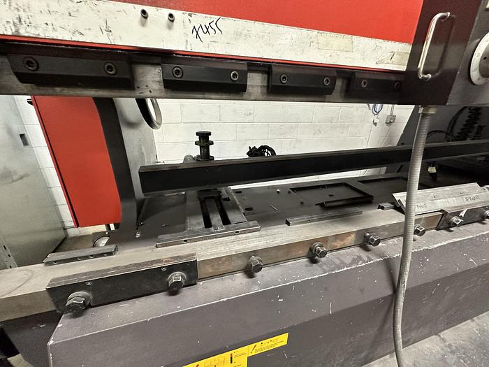 Used 2000 Amada  RG-100 100 Ton CNC Press Brake