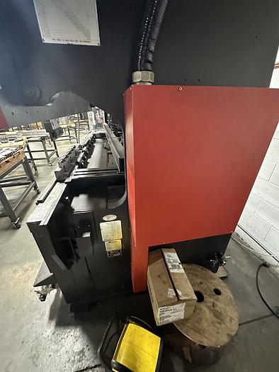 Used 2000 Amada  RG-100 100 Ton CNC Press Brake