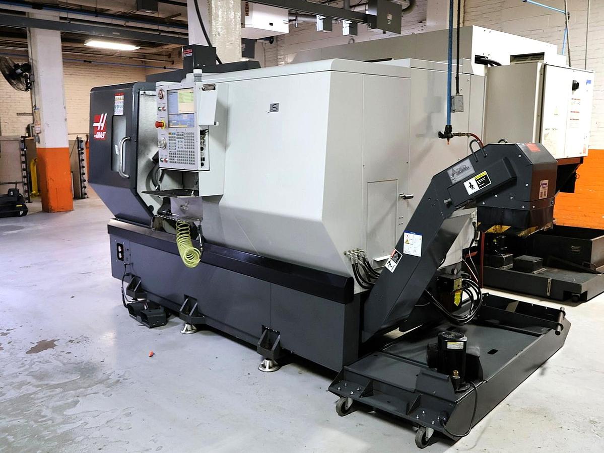 Used 2018 HAAS ST-30 CNC Lathe With Steady Rest and Tailstock Only 3,500 cutting hours