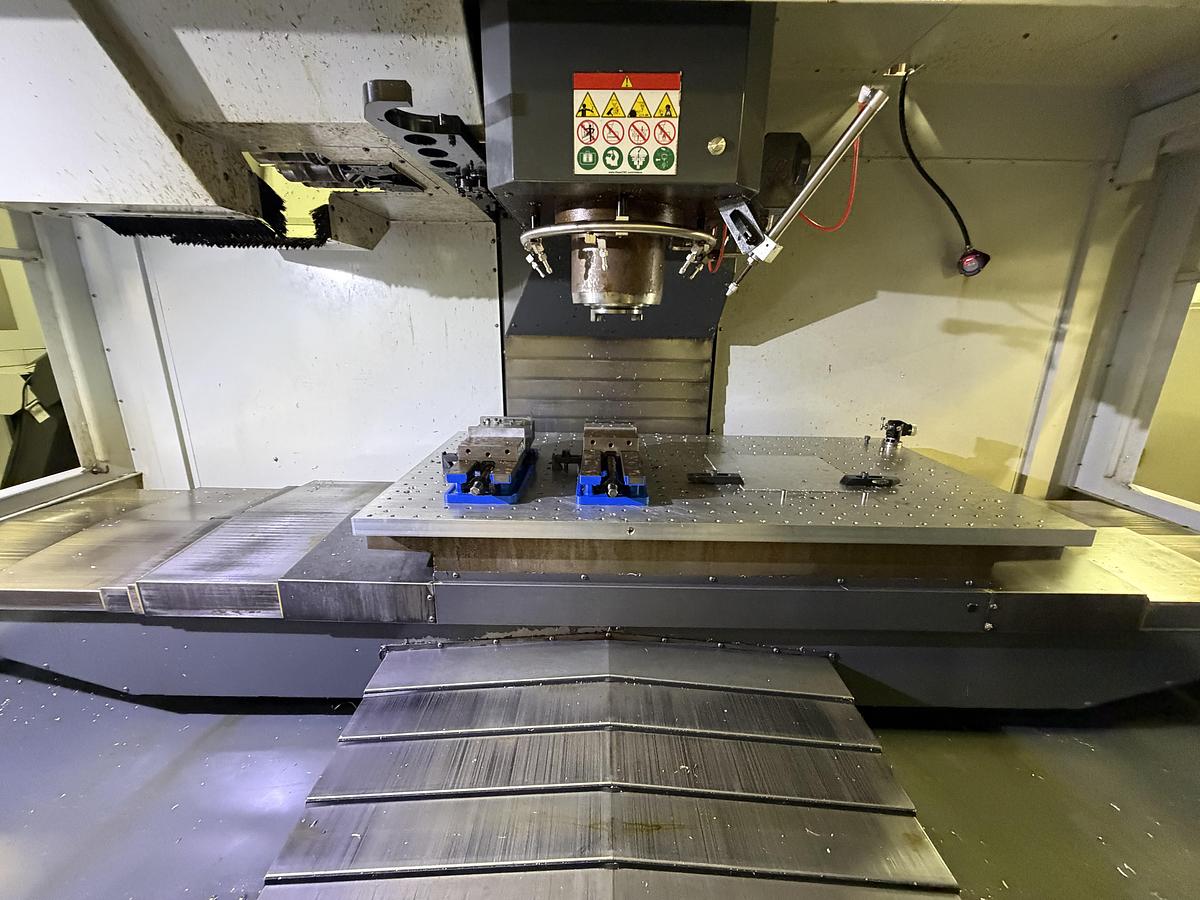 Used 2020 HAAS VF-6 Cat-50 4-Axis CNC Vertical Machining Center ***Only 2,327 Cutting Hours***
