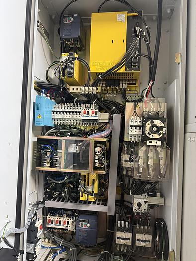 Used 2006 Mori Seiki Duravertical 5100 CNC Vertical Machining Center