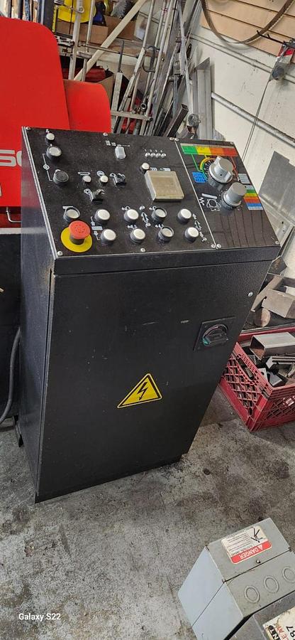 Used 2018 AMADA HA250W CNC Horizontal Band Saw