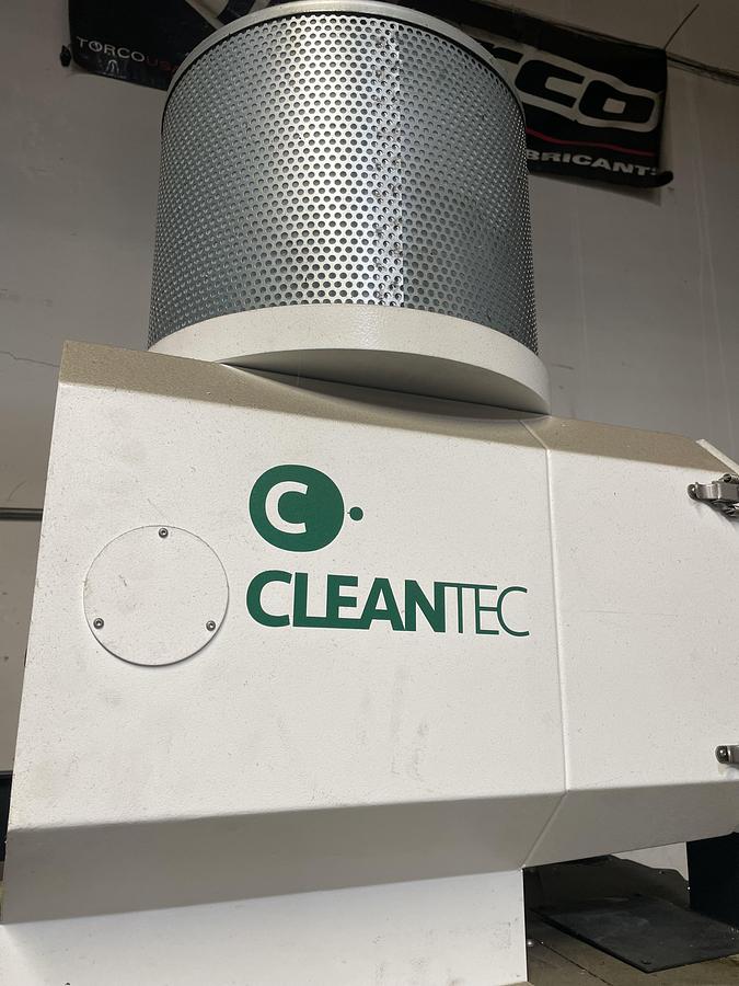 Used 2012 DOOSAN Lynx 300 CNC Lathe