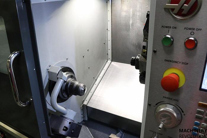 Used 2016 HAAS ST-15 CNC Turning Center With Tailstock / LiveTooling / Tool Pre-Setter