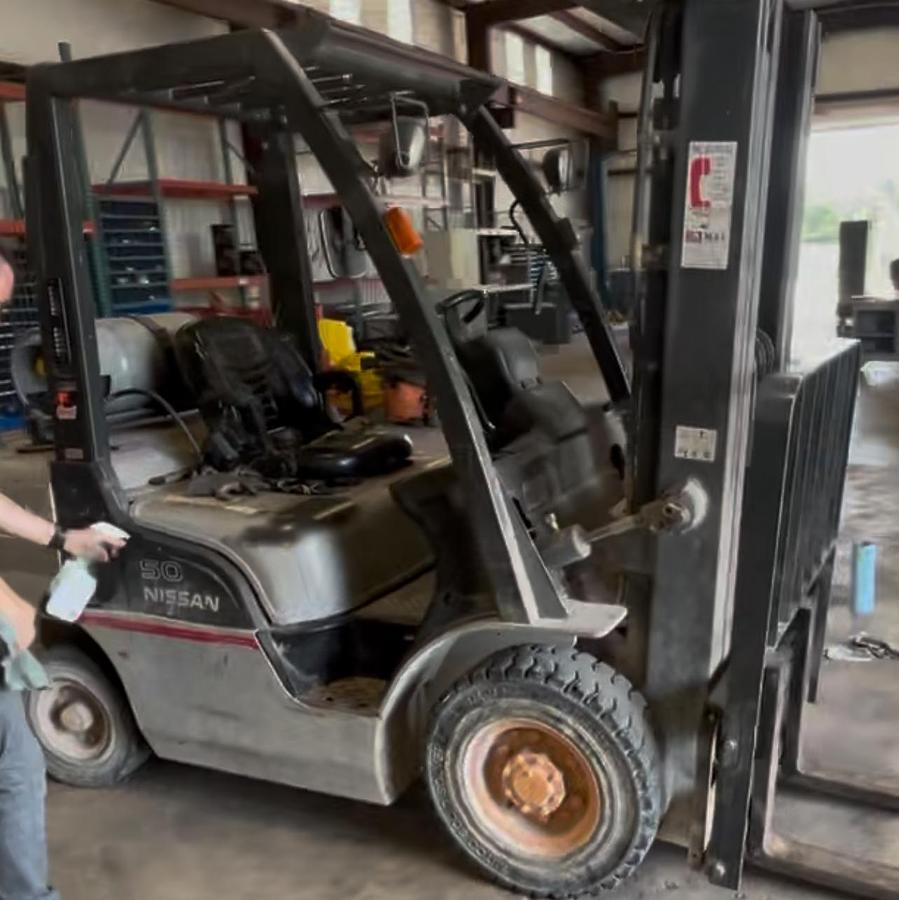 Used NISSAN MCPL02A25LV Forklift Trucks