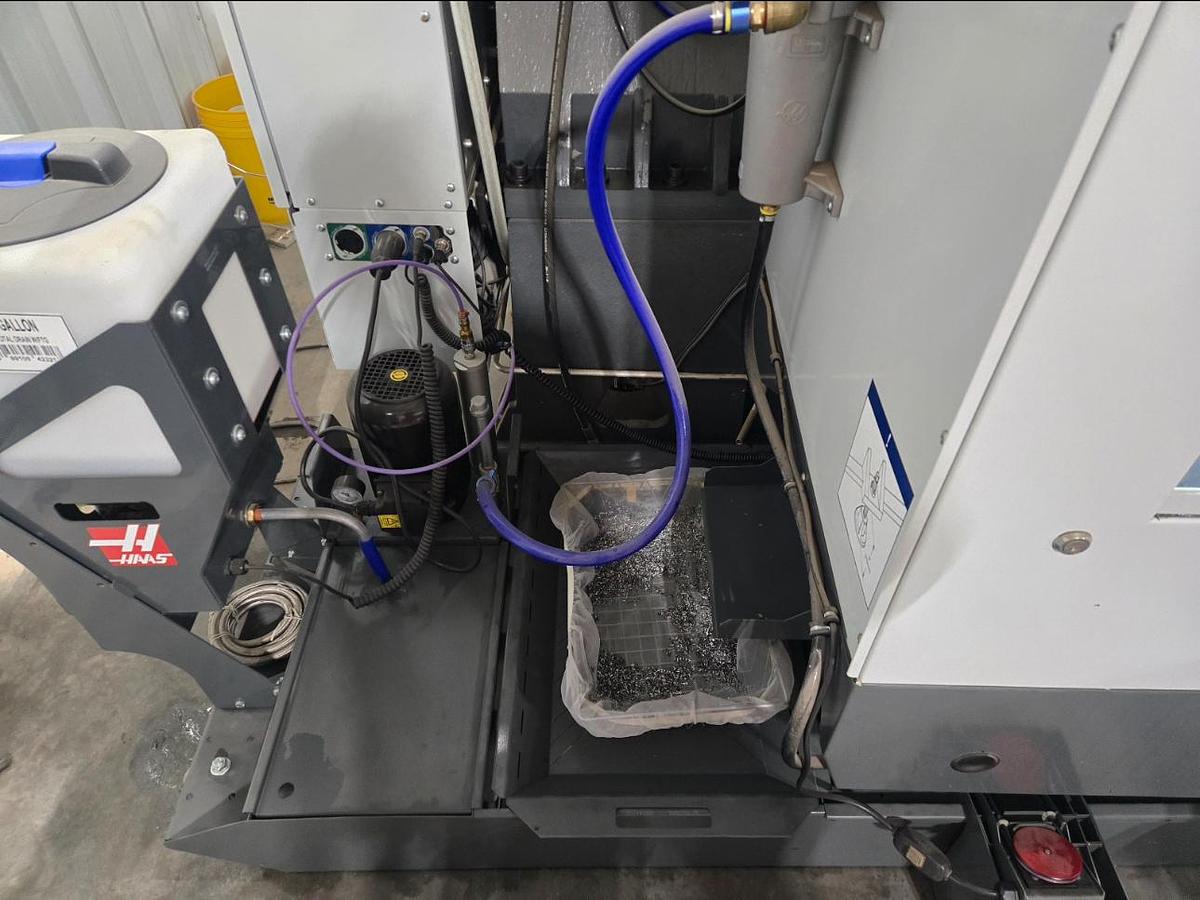 Used 2023 HAAS VF-2SS 12,000 RPM 4-Axis CNC Vertical Machining Center Only 100 Cutting Hours