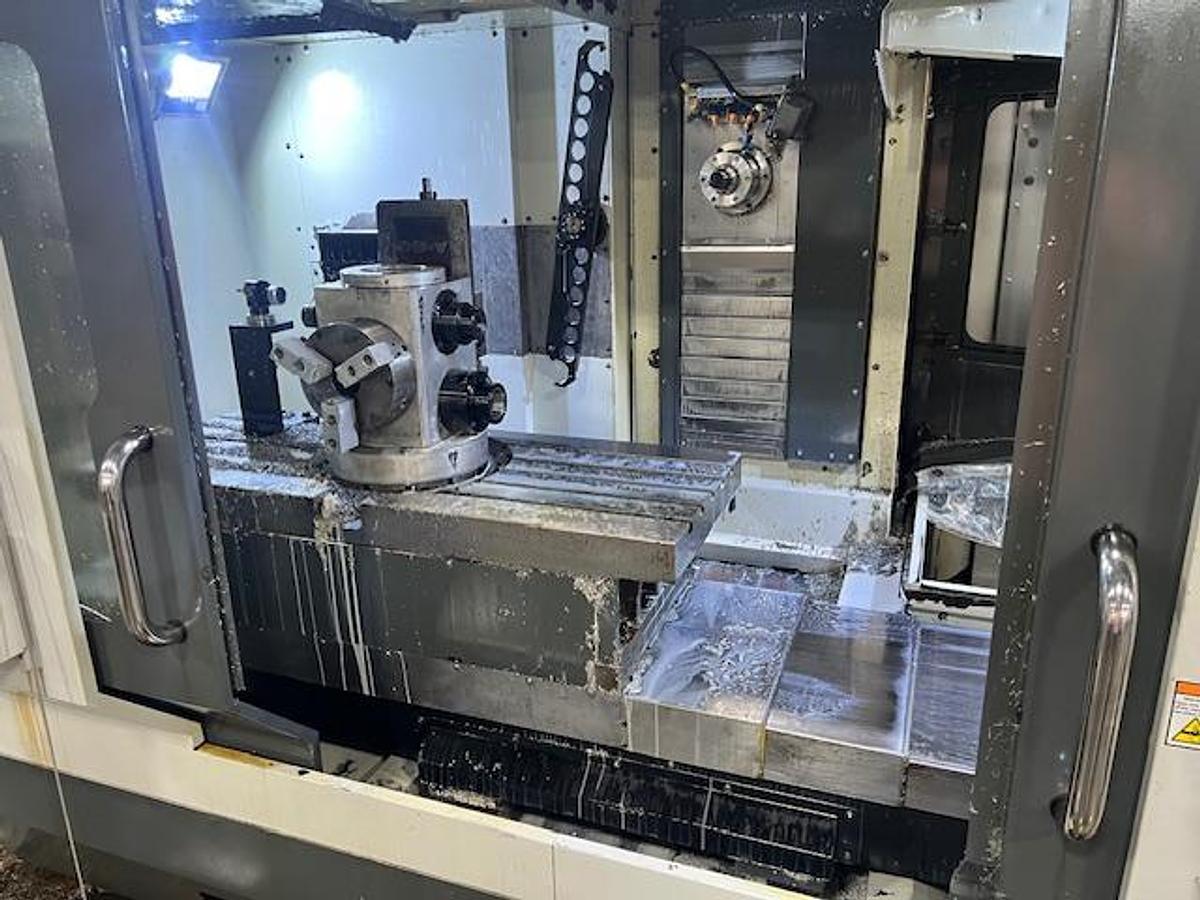 Used 2010 HAAS ES-5 4-Axis CNC Horizontal Machining Center