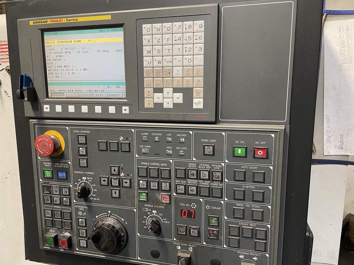 Used 2012 DOOSAN Lynx 300 CNC Lathe