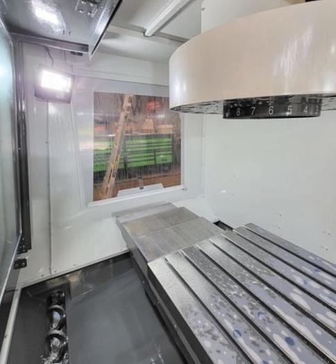 Used 2022 HAAS VF-5 5-Axis CNC Vertical Machining Center ***108 Hours***