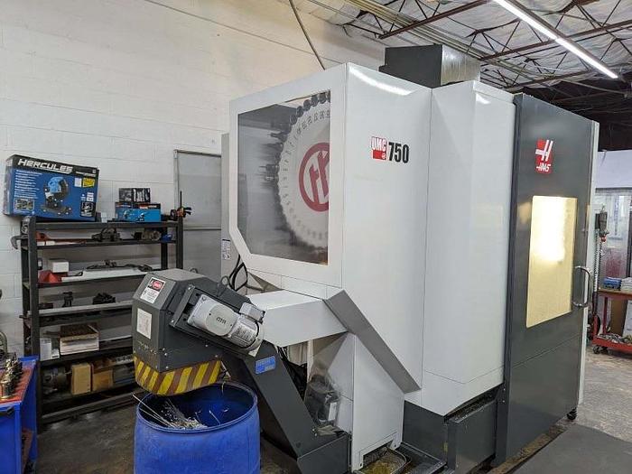 Used 2014 HAAS UMC-750 5-Axis CNC Vertical Machining Center