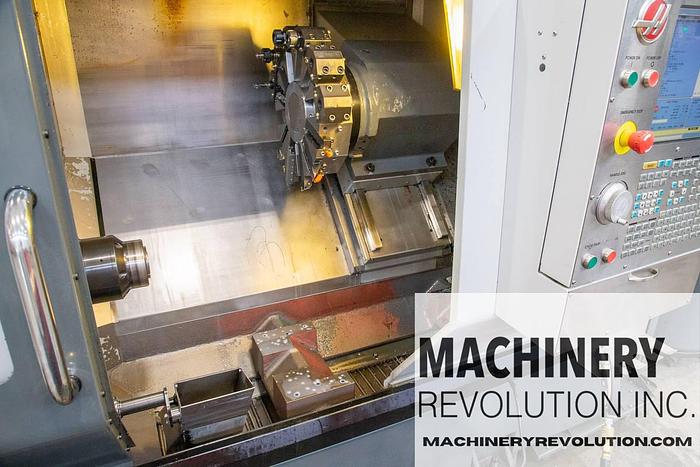 Used 2010 HAAS HAAS ST-20 CNC Lathe Turning Center with BarFeeder / PartsCatcher