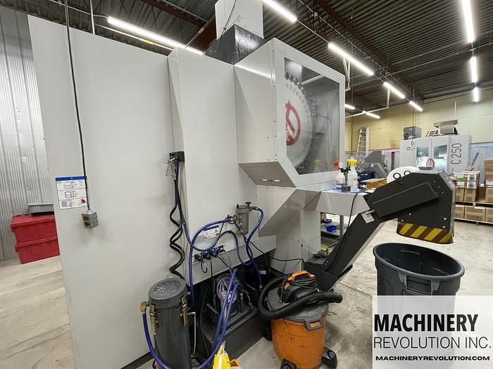 Used 2018 HAAS UMC 750SS 5-Axis CNC Vertical Machining Center with WIPS / TSC / HSM / 15,000RPM Low Hours