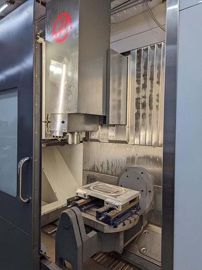 Used 2014 HAAS UMC-750 5-Axis CNC Vertical Machining Center