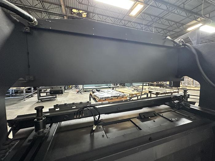 Used 2000 Amada  RG-100 100 Ton CNC Press Brake