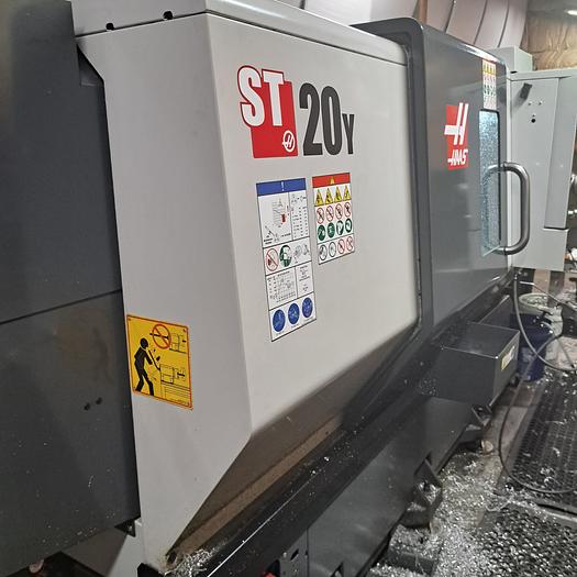 Used 2017 HAAS HAAS ST-20Y CNC Turning Center with Y-Axis and Live Tooling and Barfeeder
