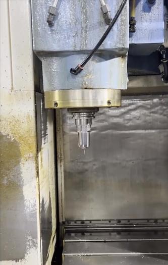 Used 2000 MAZAK VTC-200C 4-Axis CNC Machining Center