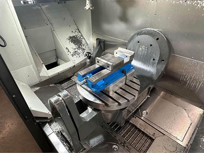 Used 2017 HAAS UMC-750 5-Axis 12,000 rpm CNC Vertical Machining Center ***Low Hours ***