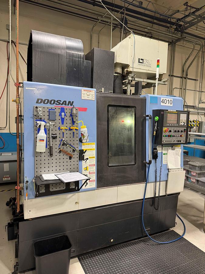 Used 2008 DOOSAN MV3016L 4-Axis Rotary Table CNC Vertical Machining Center