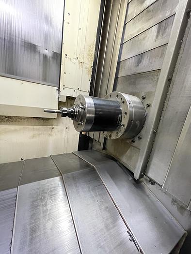 Used 2013 HYUNDAI WIA HS4000I 4-Axis Horizonta Machining Center with Pallet Changer