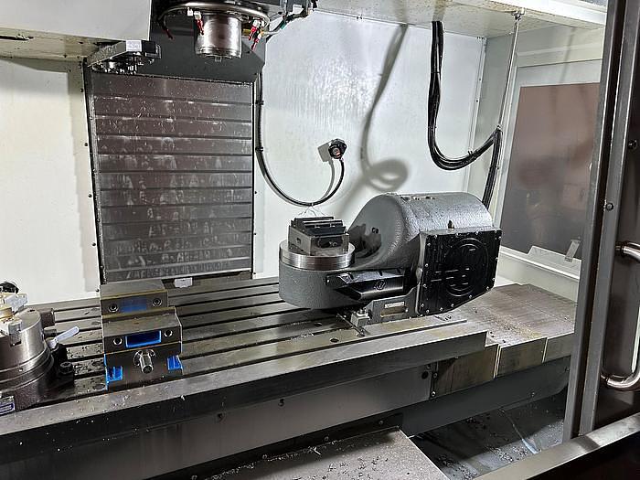 Used 2021 HAAS VF-5/40 5-Axis CNC Vertical Machining Center
