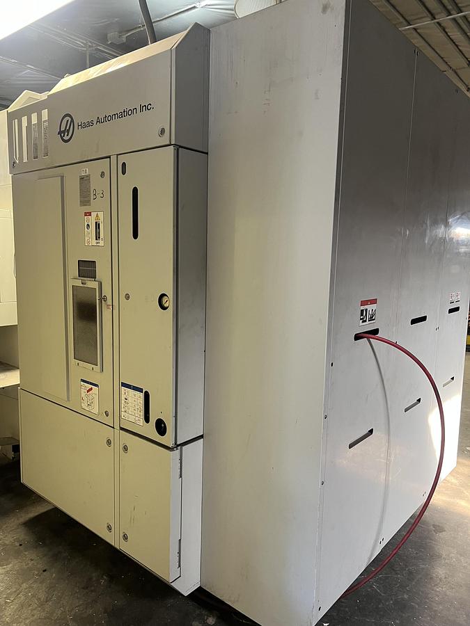Used 2016 HAAS UMC-750SS 5-Axis CNC Vertical Machining Center