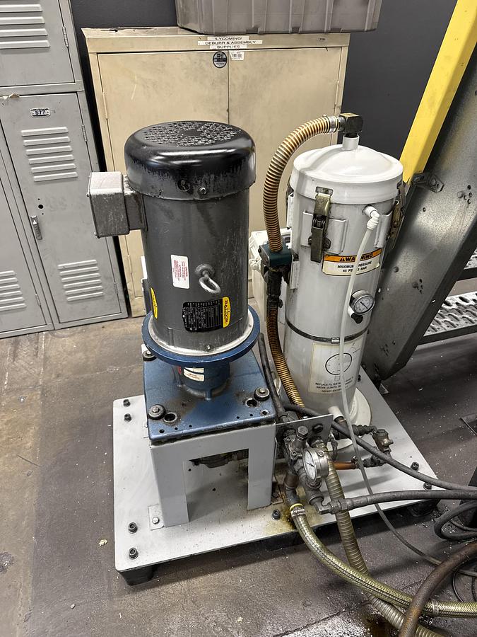 Used 2006 HAAS VF-6/40 TR-310 5-Axis Vertical Machining Center