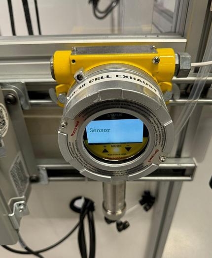 Used 2020 KUKA Robotic Adhesive Work Cell KR60-3 6-Axis Robot