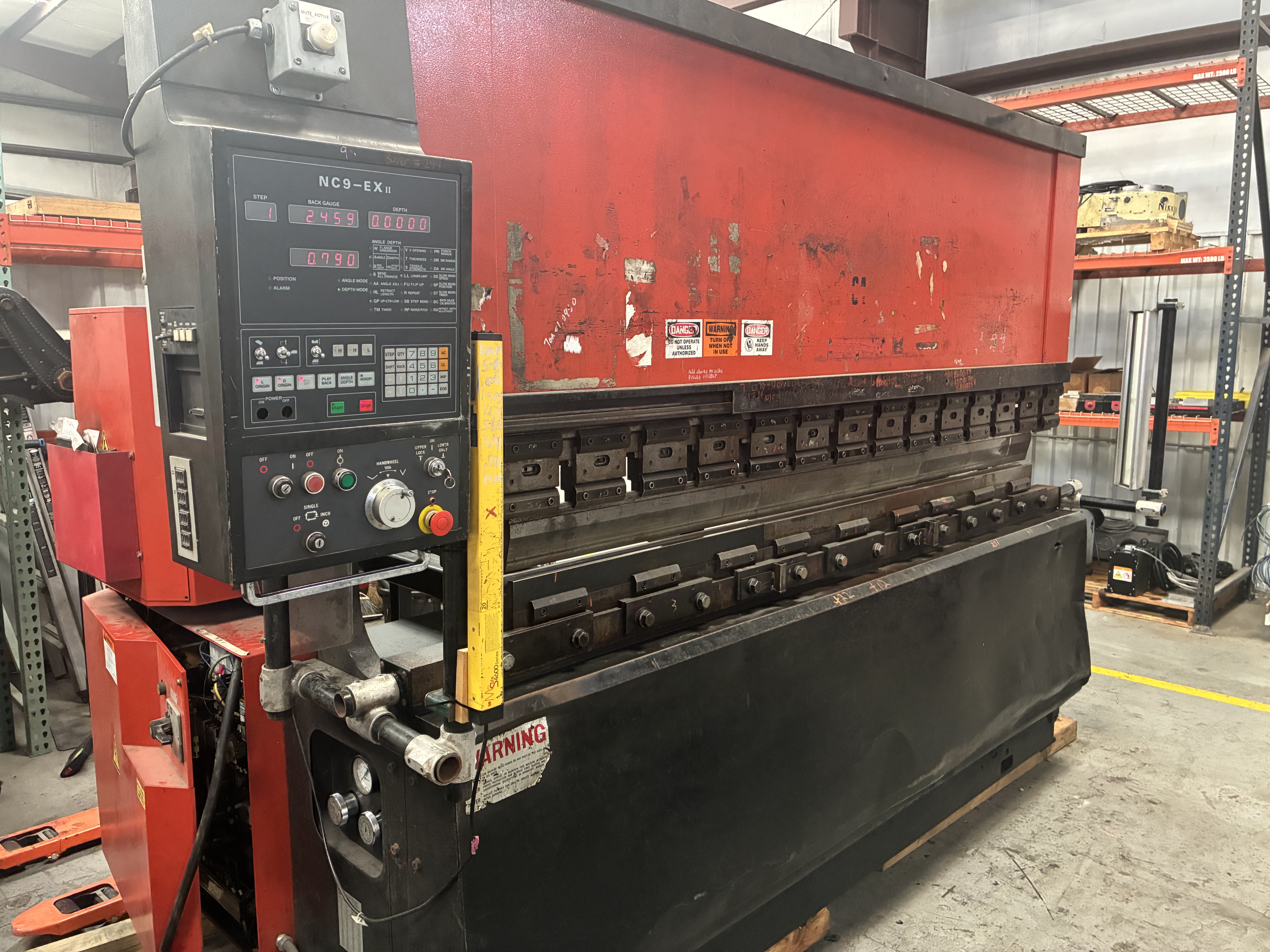 Used 1991 AMADA FBD-1253E 125-Ton 10' Hydraulic CNC Press Brake