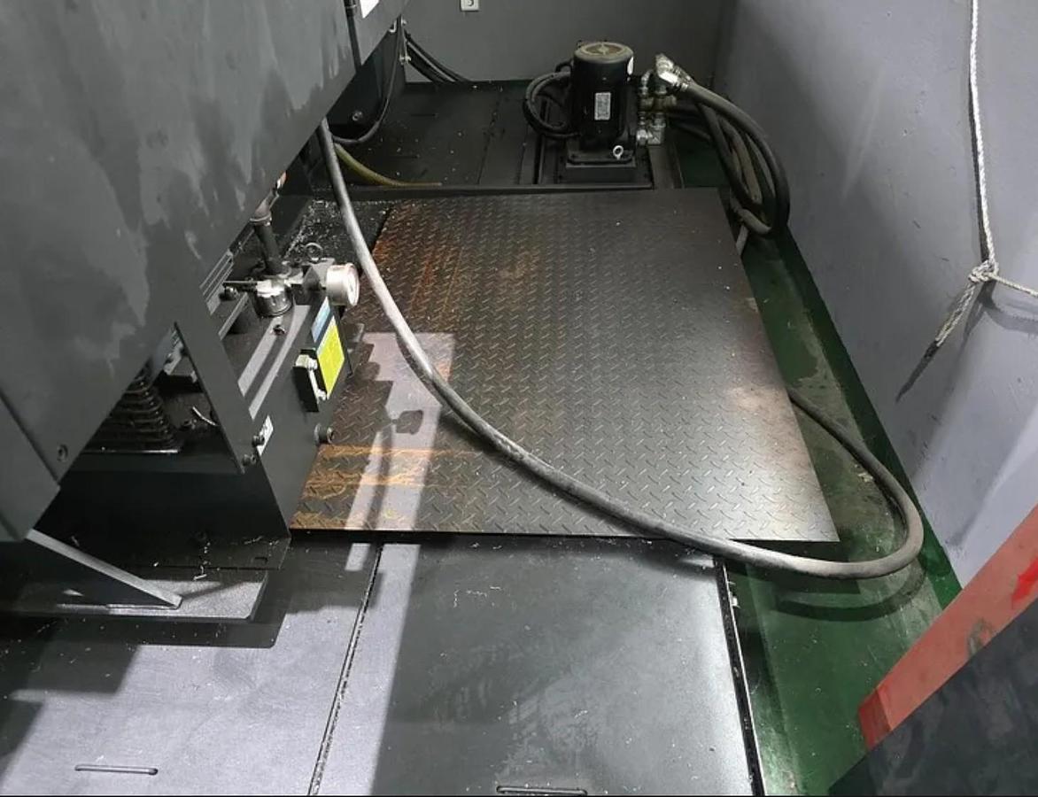 Used 2020 HYUNDAI WIA 1100RM CNC VERTICAL BORING MILL WITH MILLING