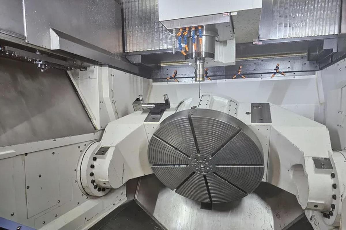 Used 2020 DOOSAN DVF 8000T Vertical Machining Center ***LIKE NEW LOW HOURS***