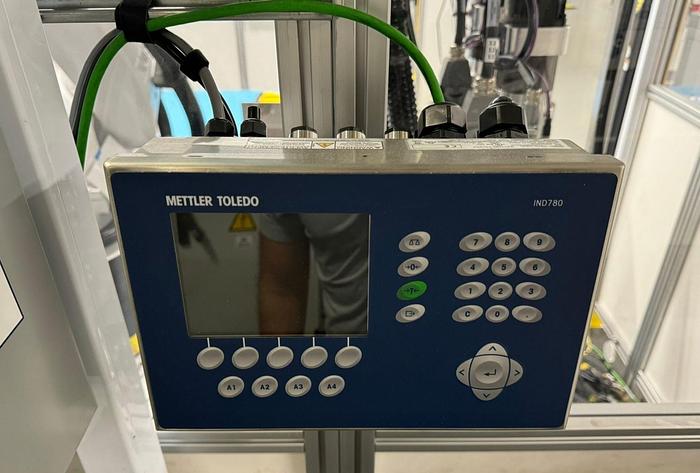 Used 2020 KUKA Robotic Adhesive Work Cell KR60-3 6-Axis Robot