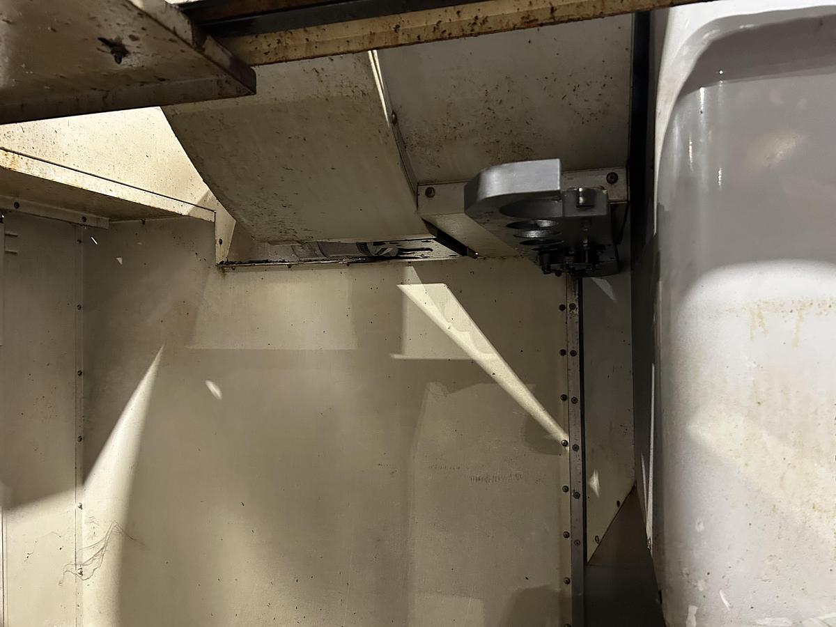 Used 2002 HAAS VF-5 Cat-50 4-Axis Vertical Machining Center