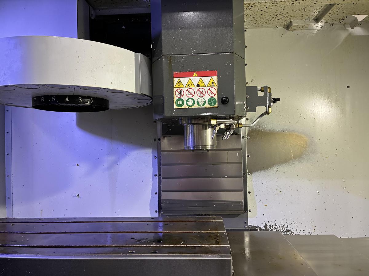 Used 2017 HAAS VF-2 CNC Vertical Machining Center *** Low Hours***