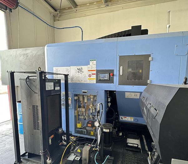 Used 2020 DOOSAN DVF5000 5-Axis CNC Vertical Machining Center
