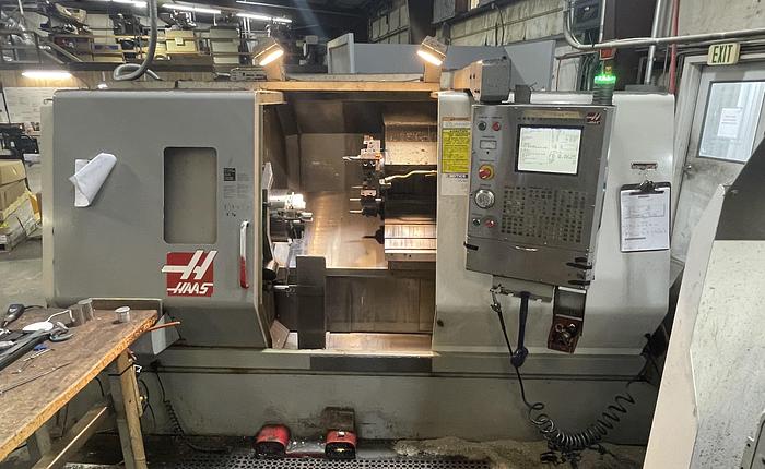 Used 2005 HAAS SL-30T CNC Turning Center With Hydraulic Tailstock and Tool Pre-Setter