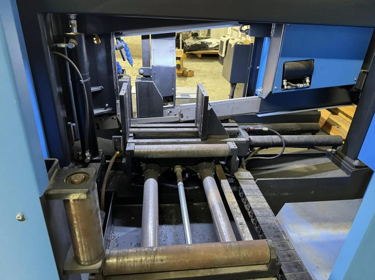 Used 2023 DoALL Olympia TDC-400CNC Automatic Dual Column CNC Horizontal Tube Cut-Off Saw ***Like Brand New***