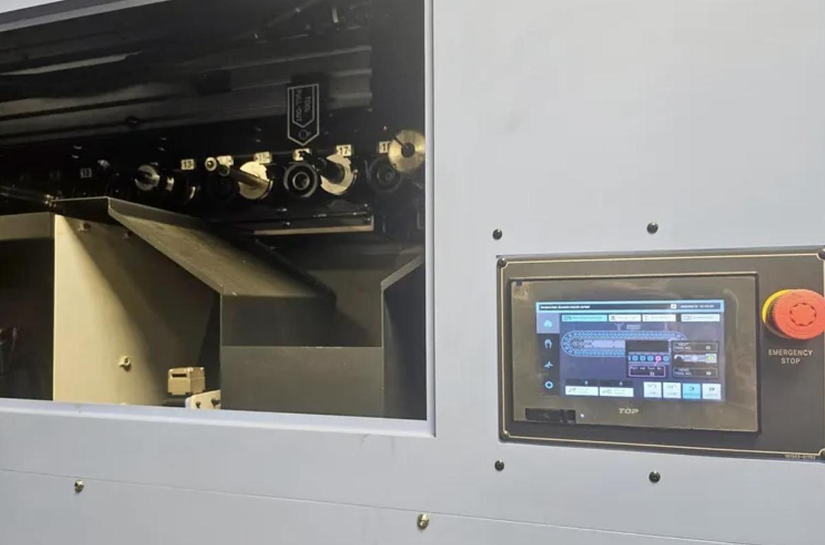 Used 2020 DOOSAN DVF 8000T Vertical Machining Center ***LIKE NEW LOW HOURS***