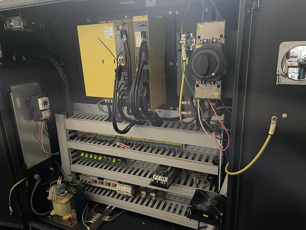 Used 2012 DOOSAN Lynx 300 CNC Lathe