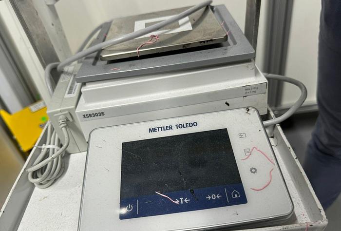 Used 2020 KUKA Robotic Adhesive Work Cell KR60-3 6-Axis Robot