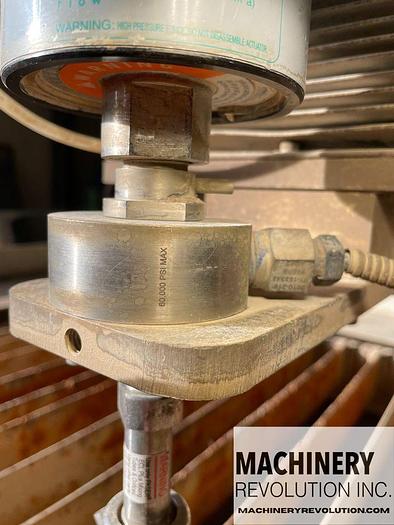 Used 2003 FLOW Bengal 4' x 4' CNC Waterjet Cutting System