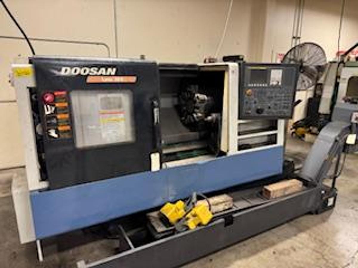 Used 2012 DOOSAN Lynx 300 CNC Lathe