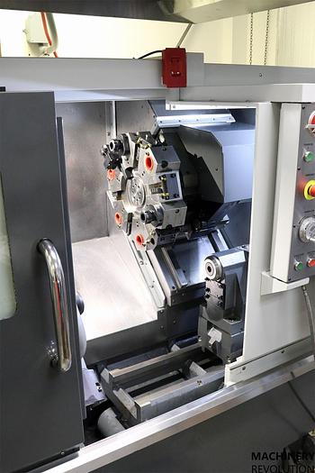 Used 2016 HAAS ST-15 CNC Turning Center With Tailstock / LiveTooling / Tool Pre-Setter