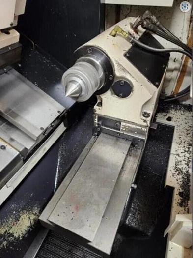 Used 2016 OKUMA Genos L 400 CNC Lathe with TailStock / Automatic Tool Presetter