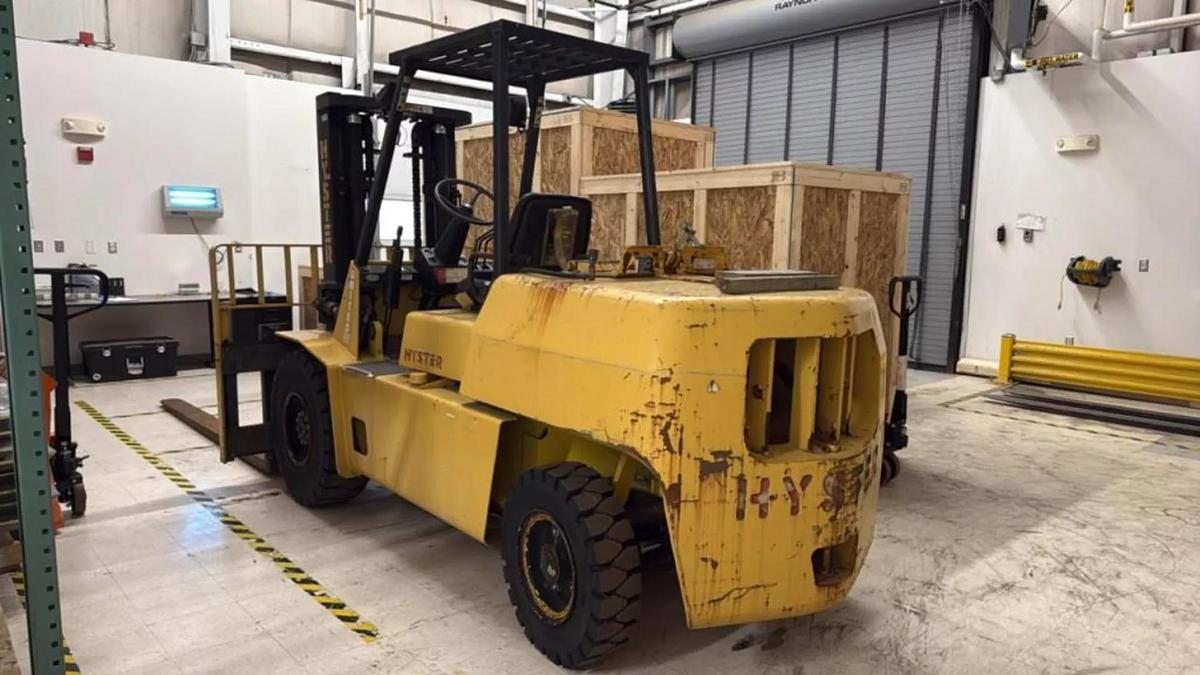 Used HYSTER H110XL 11,000 pound Forklift with 8' Forks