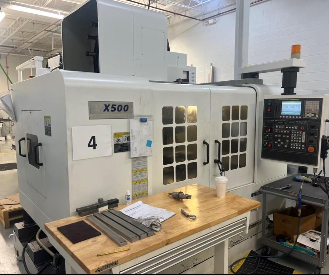 Used 2015 HYUNDAI WIA VX500 CNC Vertical Machining Center