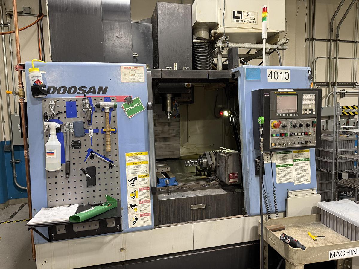 Used 2008 DOOSAN MV3016L 4-Axis CNC Vertical Machining Center
