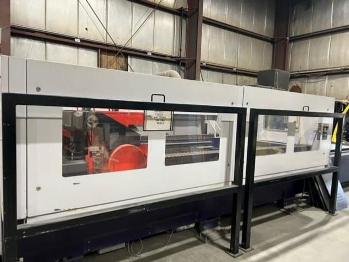 Used 2004 BYSTRONIC BYSPRINT 3015 CO2 LASER